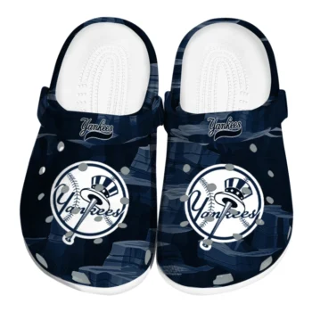 New York Yankees Clogs - Canyon Layers Navy
